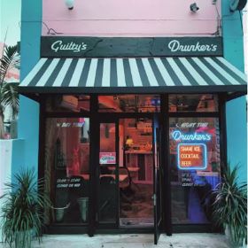 圖：夜間刨冰甜點咖啡館「Drankers」那霸國際通店